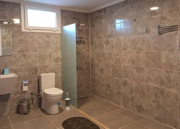 Mert Homes Bed & Breakfast 3*