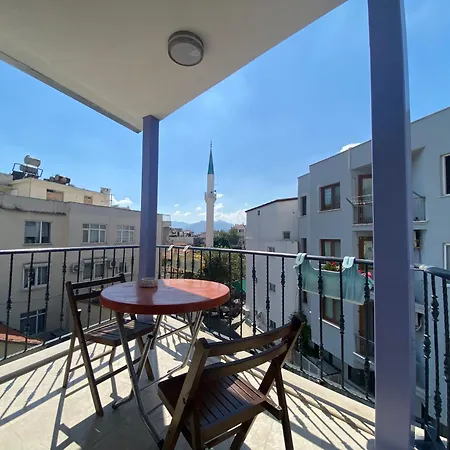 Alojamento de Acomodação e Pequeno-almoço Mert Homes 3*