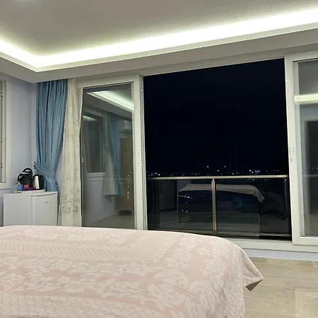 Mert Homes Bed and Breakfast Μαρμαρίς